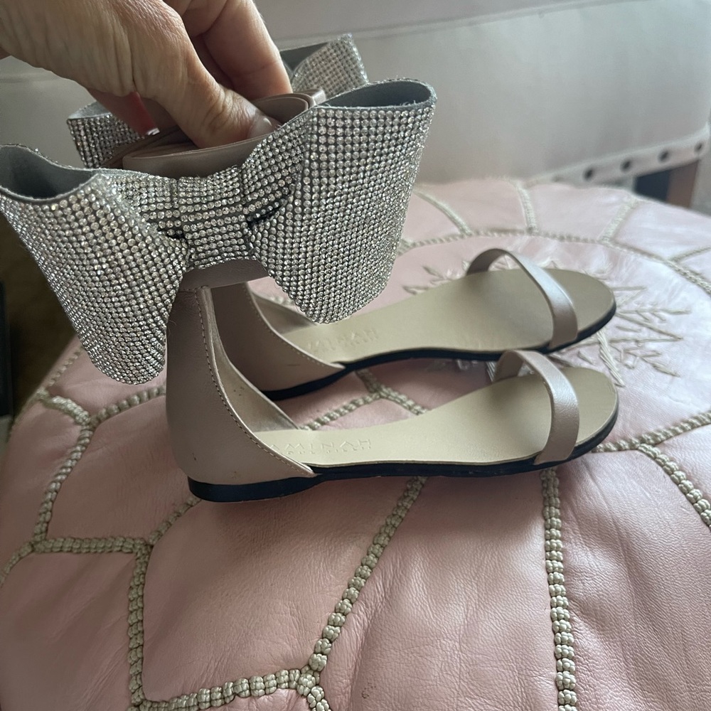 Aminah Abdul Jillil kids zoey bow shoes size 10